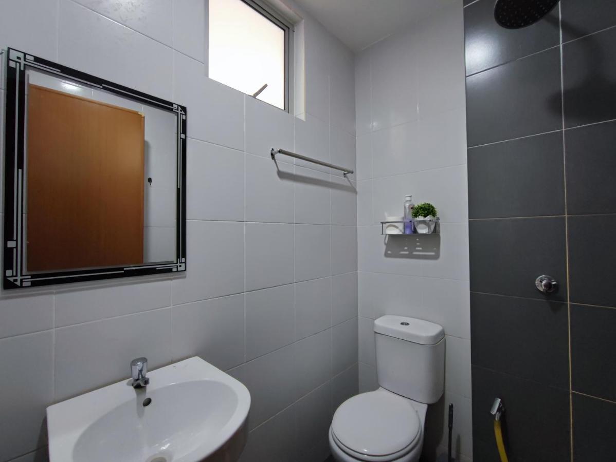 Homestay Semenyih 3 Bedroom Apartment By Kasyaf Exterior foto