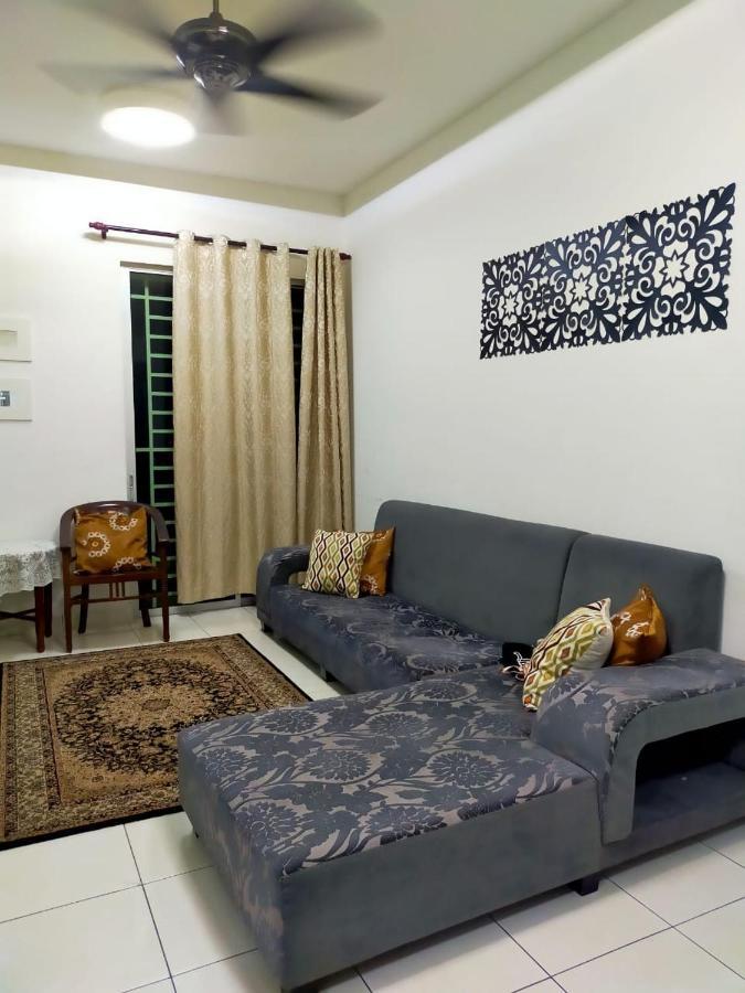 Homestay Semenyih 3 Bedroom Apartment By Kasyaf Exterior foto