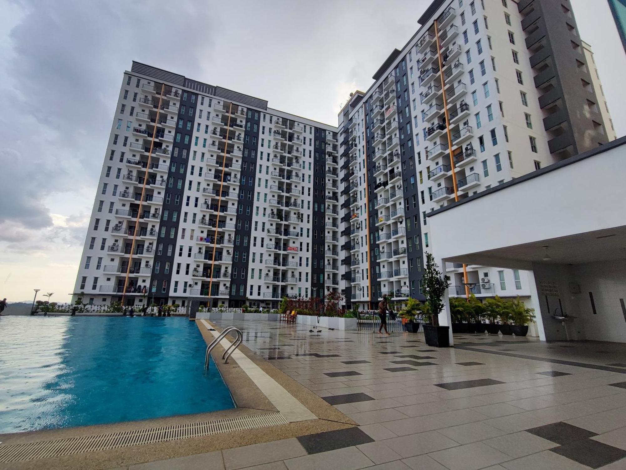 Homestay Semenyih 3 Bedroom Apartment By Kasyaf Exterior foto